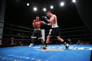 Borrego vs Watts_06_11_2017_Fight_Nabeel Ahmad _ Premier Boxing Champions4