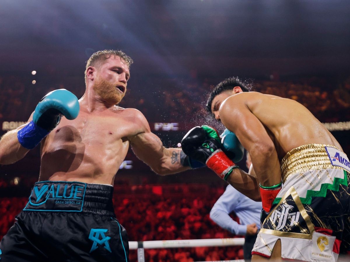 CANELO UNDISPUTED IN VICTORY OVER MUNGUIA!
